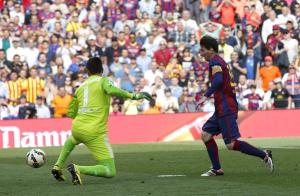 Barça 2-0 Valencia Messi goal 2015
